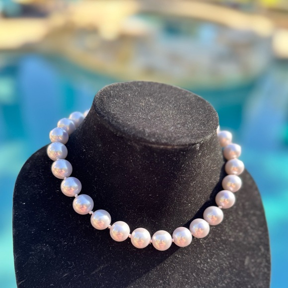 β¨Cookie Lee Silver-Tone Heart Clasp Pearl Necklace β Timeless Glamourβ¨ - Picture 2 of 9